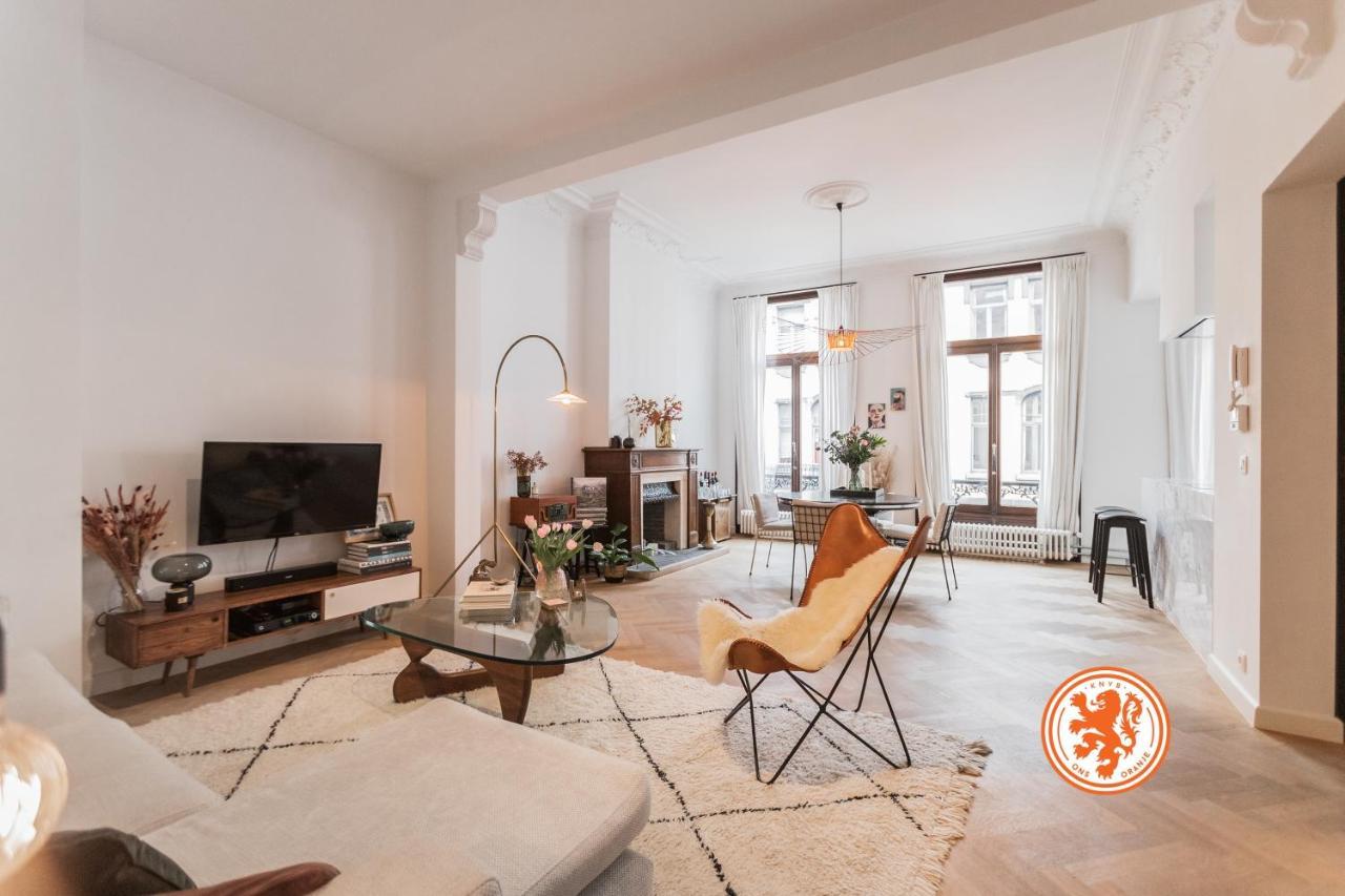 Apartment Traditional Chic, High Ceilings' Aircos And Garage *