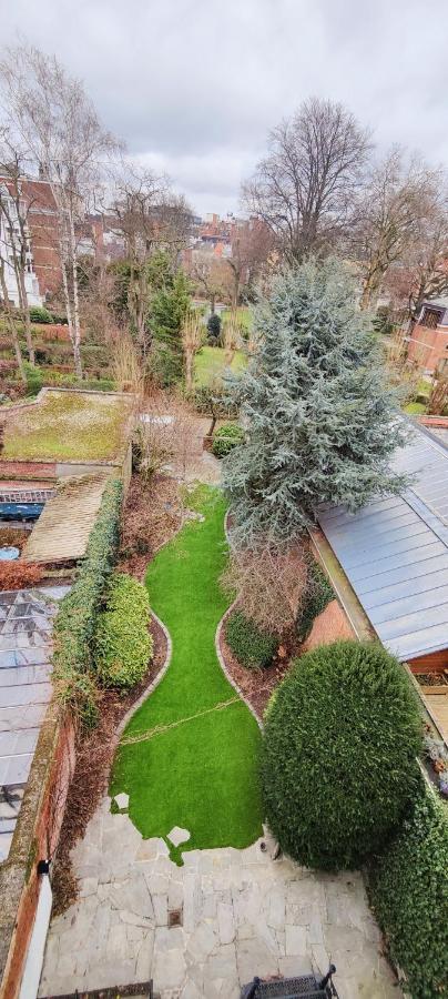 Traditional Chic, High Ceilings' Aircos And Garage * Anversa